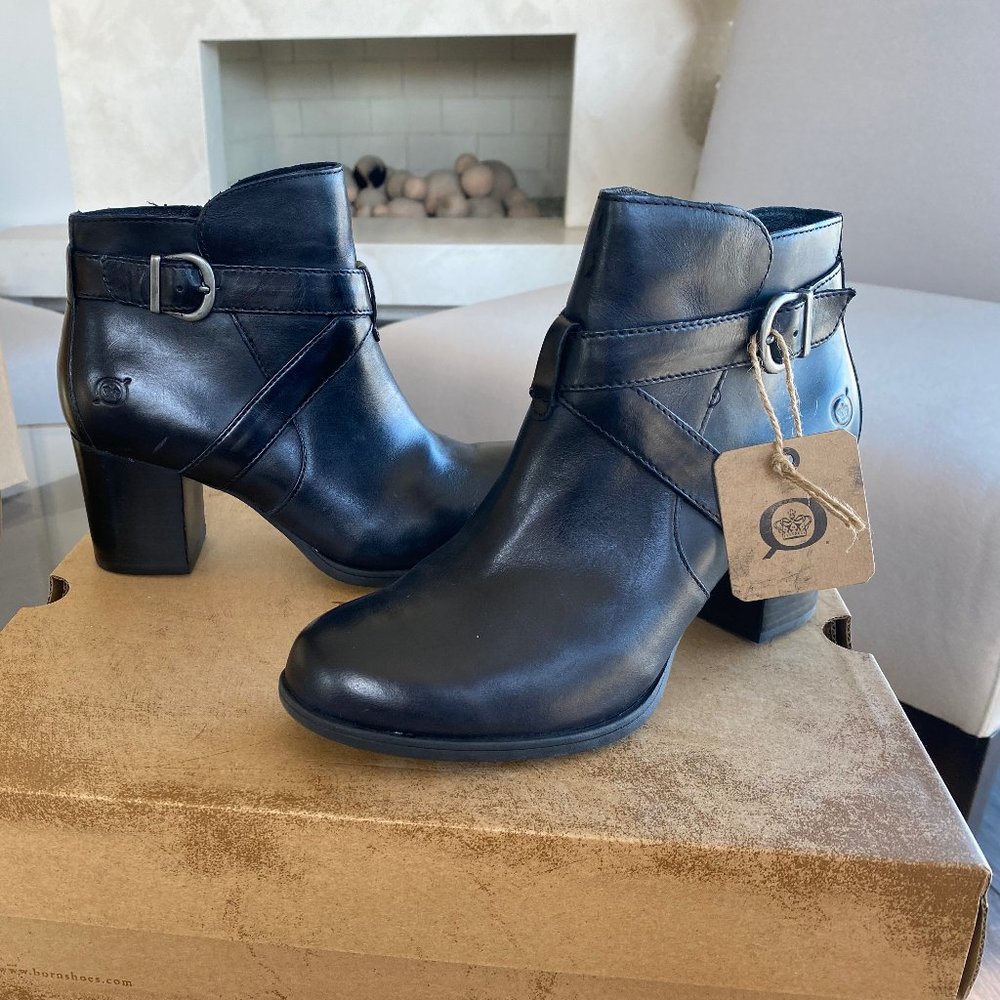 Born Carabel black ankle boots size 6.5
